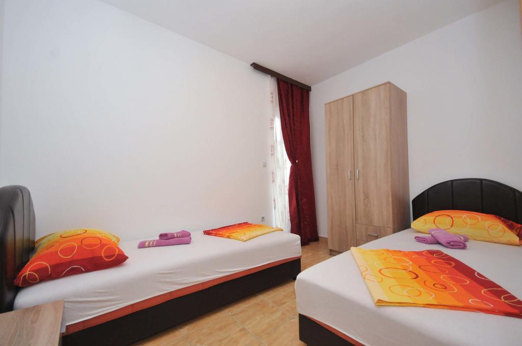 Nedovic-jaz Apartment *